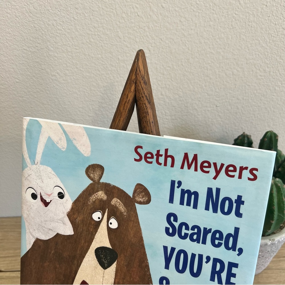 Seth Meyers I’m Not Scared You’re Scared Hardcover Kids Picture Book 2022 - Picture 2 of 15